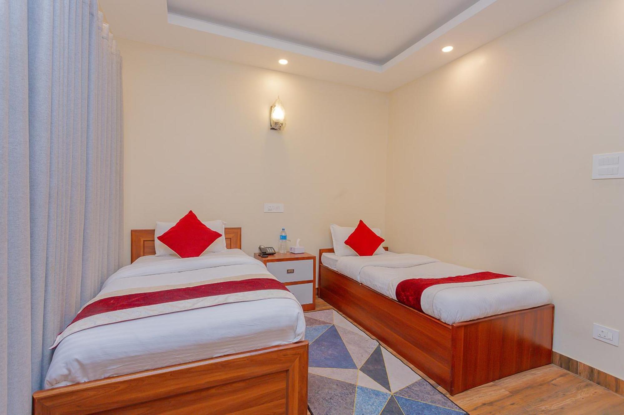 Oyo 799 Hotel Tik Tok Pvt Ltd. Katmandu Kültér fotó