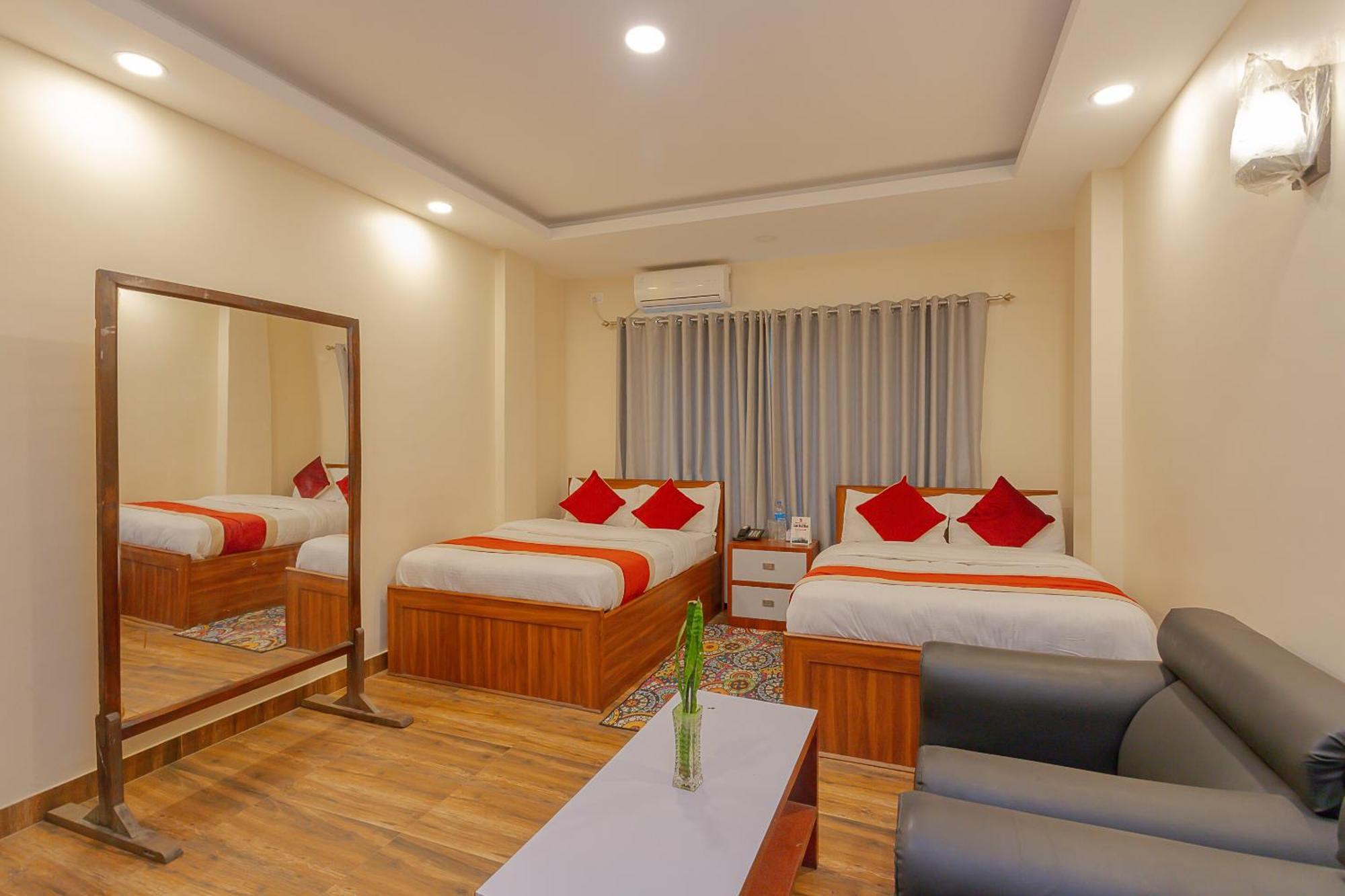 Oyo 799 Hotel Tik Tok Pvt Ltd. Katmandu Kültér fotó