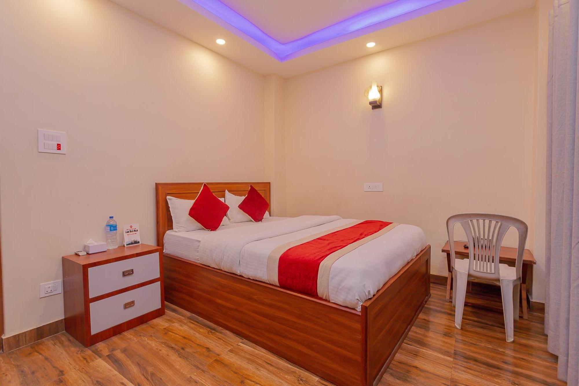 Oyo 799 Hotel Tik Tok Pvt Ltd. Katmandu Kültér fotó
