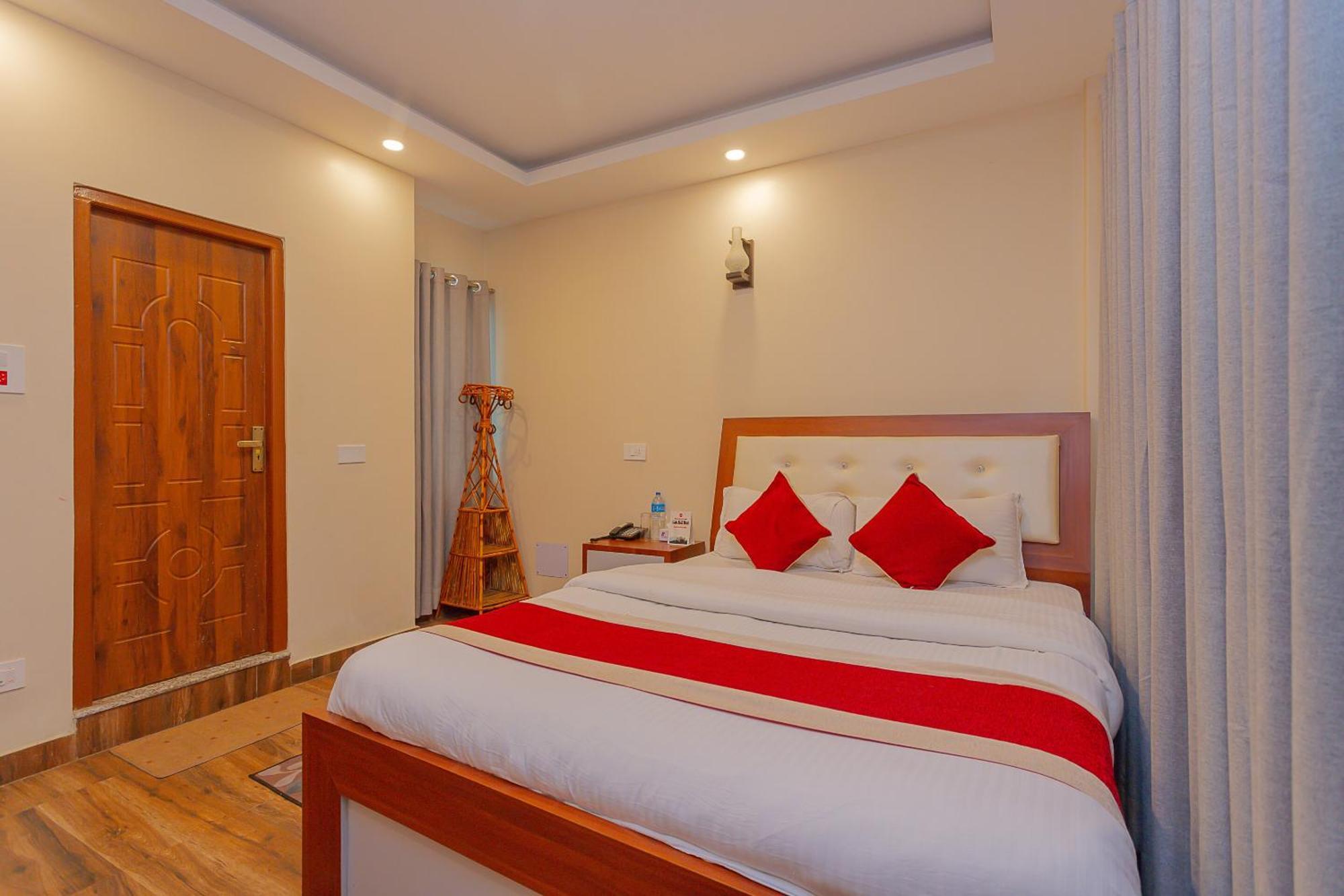 Oyo 799 Hotel Tik Tok Pvt Ltd. Katmandu Kültér fotó